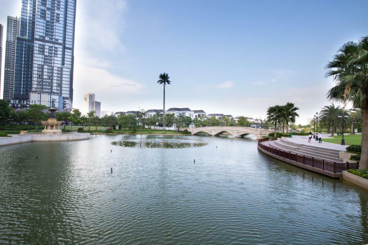 Vinhomes Premium Apartment Ho Chi Minh City Exterior photo